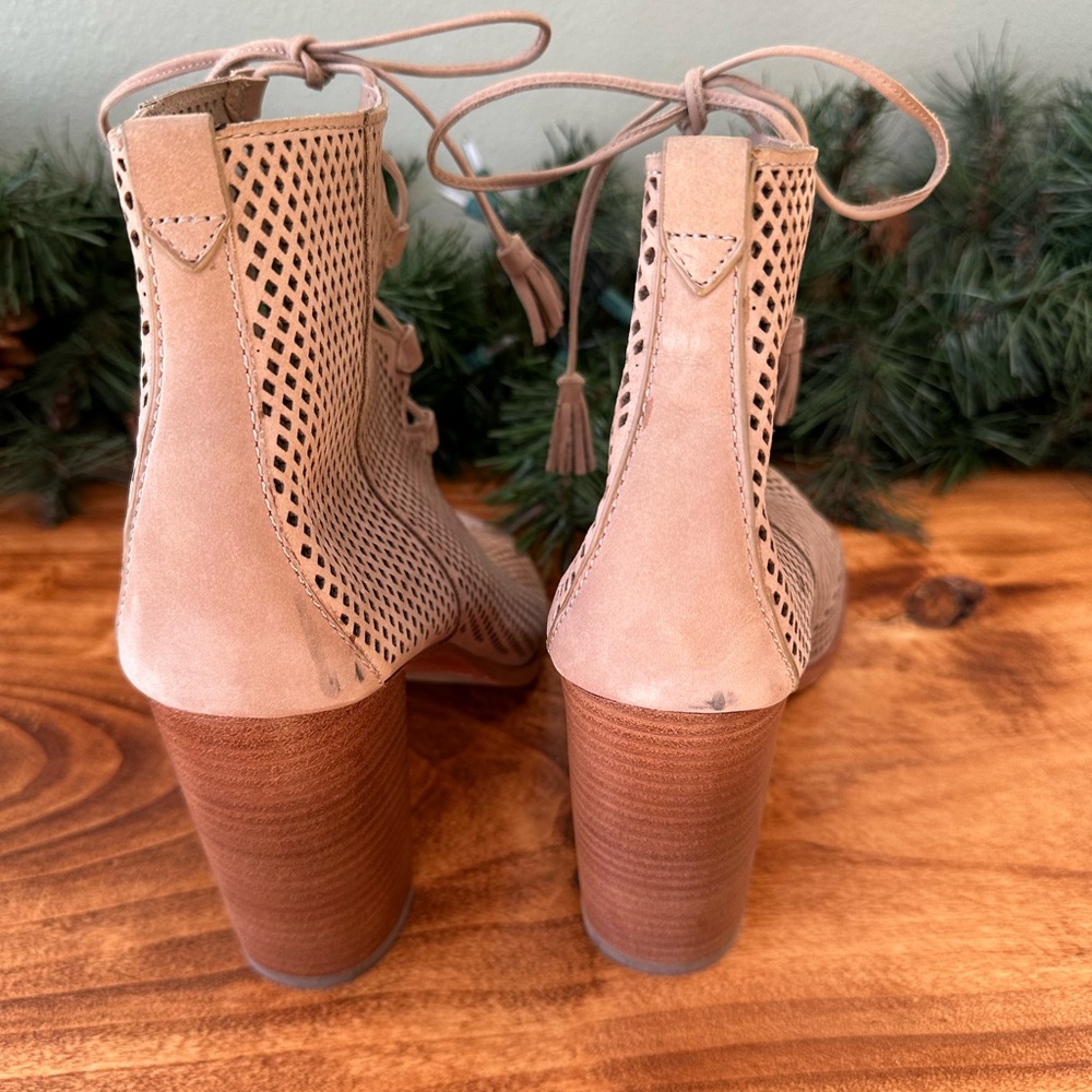 Frye Lace Up Sandals - Picture 4 of 7